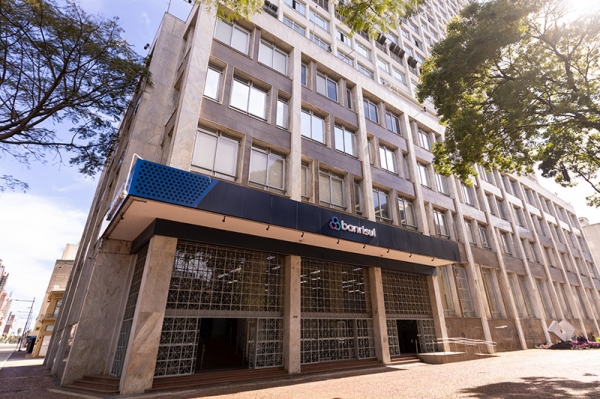 Banrisul promoverá exercício simulado de incêndio e de abandono no Edifício-Sede em Porto Alegre