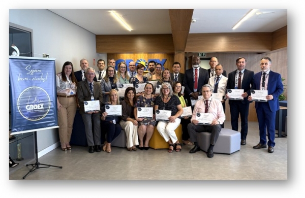Programa Lidera GBOEX forma primeira turma