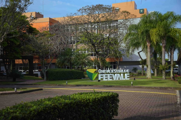 Feevale está entre as 30 melhores organizações do país em saúde mental no trabalho