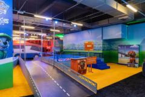 Bourbon Shopping Carlos Gomes recebe arena 'Patrulha Canina – Campo de Treinamento'