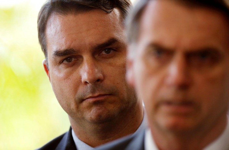 Falas do pré-candidato Flávio Bolsonaro a respeito das urnas eletrônicas