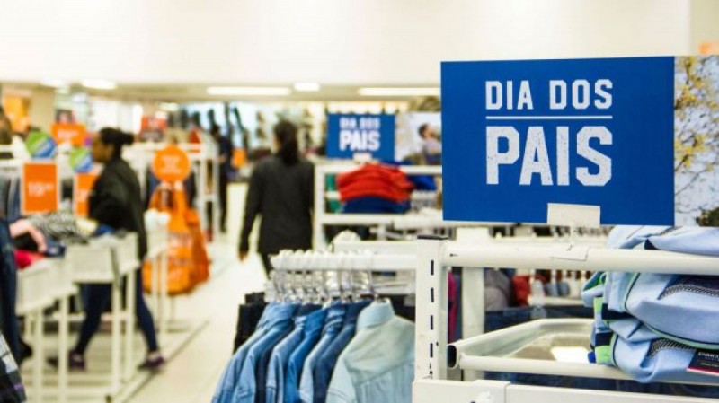 Dia dos Pais deve movimentar R$ 221 milhões e reforça consumidor mais consciente nas escolhas