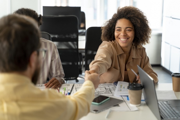 Sebrae RS abre 245 vagas para curso técnico gratuito voltado ao empreendedorismo juvenil